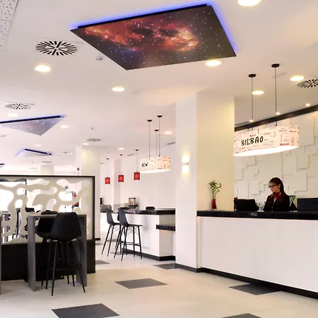 Отель New Bilbao Airport 3*