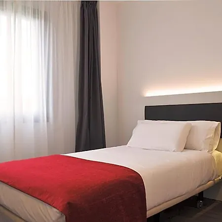 New Bilbao Airport 3* Derio