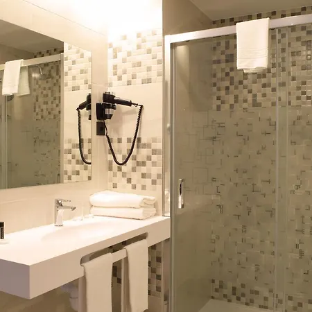 New Bilbao Airport Hotel