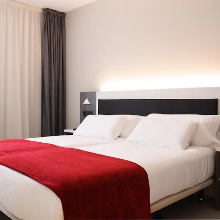 New Bilbao Airport 3* Derio