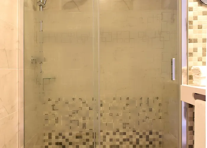 Hotel New Bilbao Airport 3*