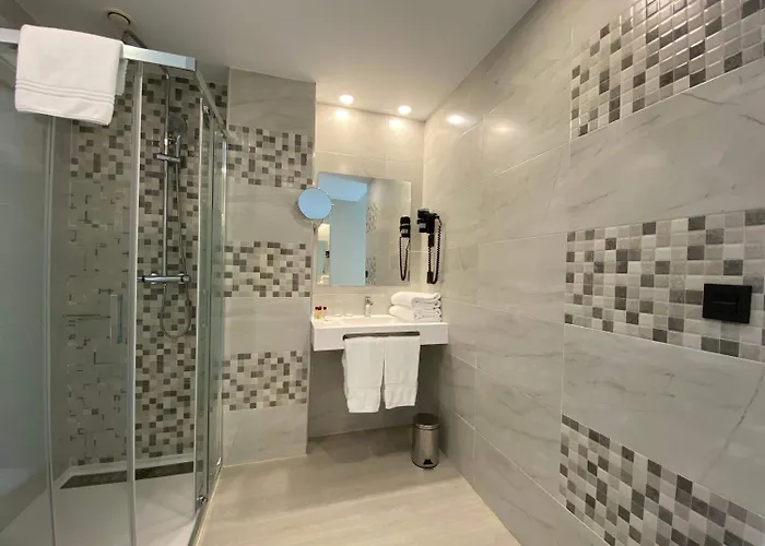 New Bilbao Airport 3* Derio