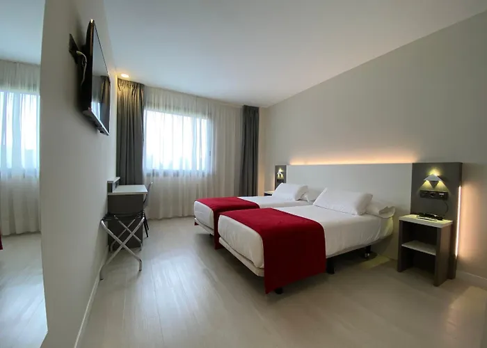 Hotel New Bilbao Airport 3*