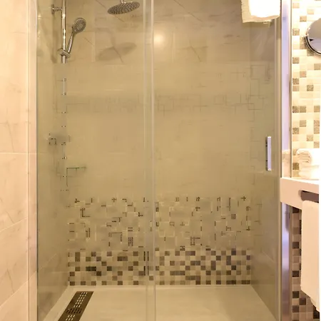 Hotel New Bilbao Airport 3*